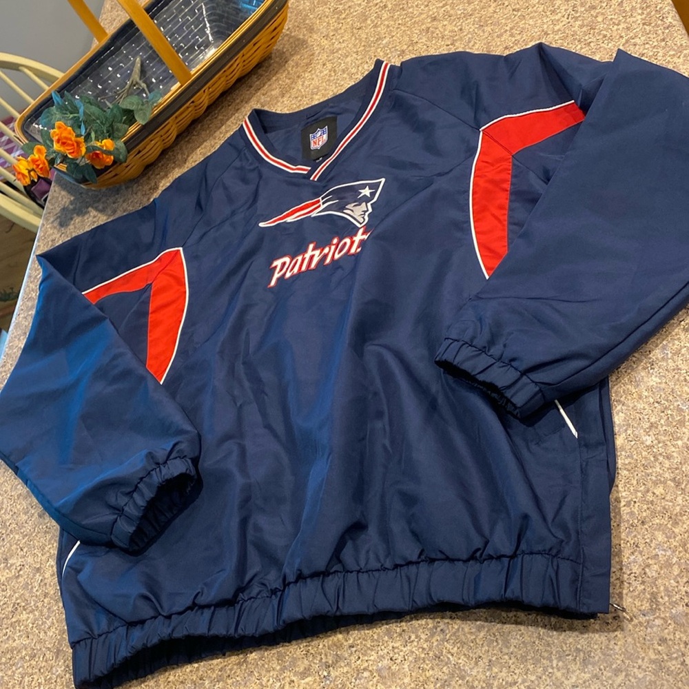 New England Patriots Football NFL G-III Apparel Group Pullover Jacket M